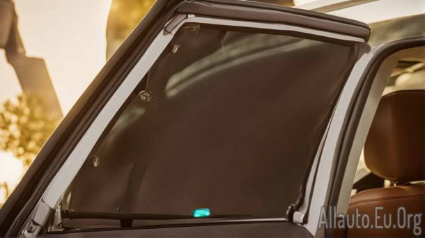 The Best Auto Sun Shades for a Cool and Comfortable Car