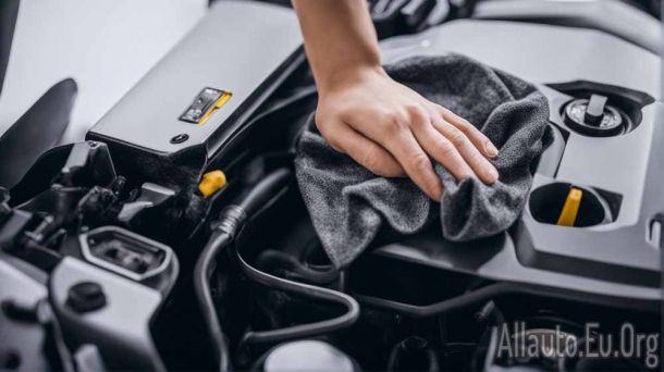 How to Properly Clean Your Auto's Engine